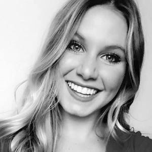 Meet your Posher, Abigail